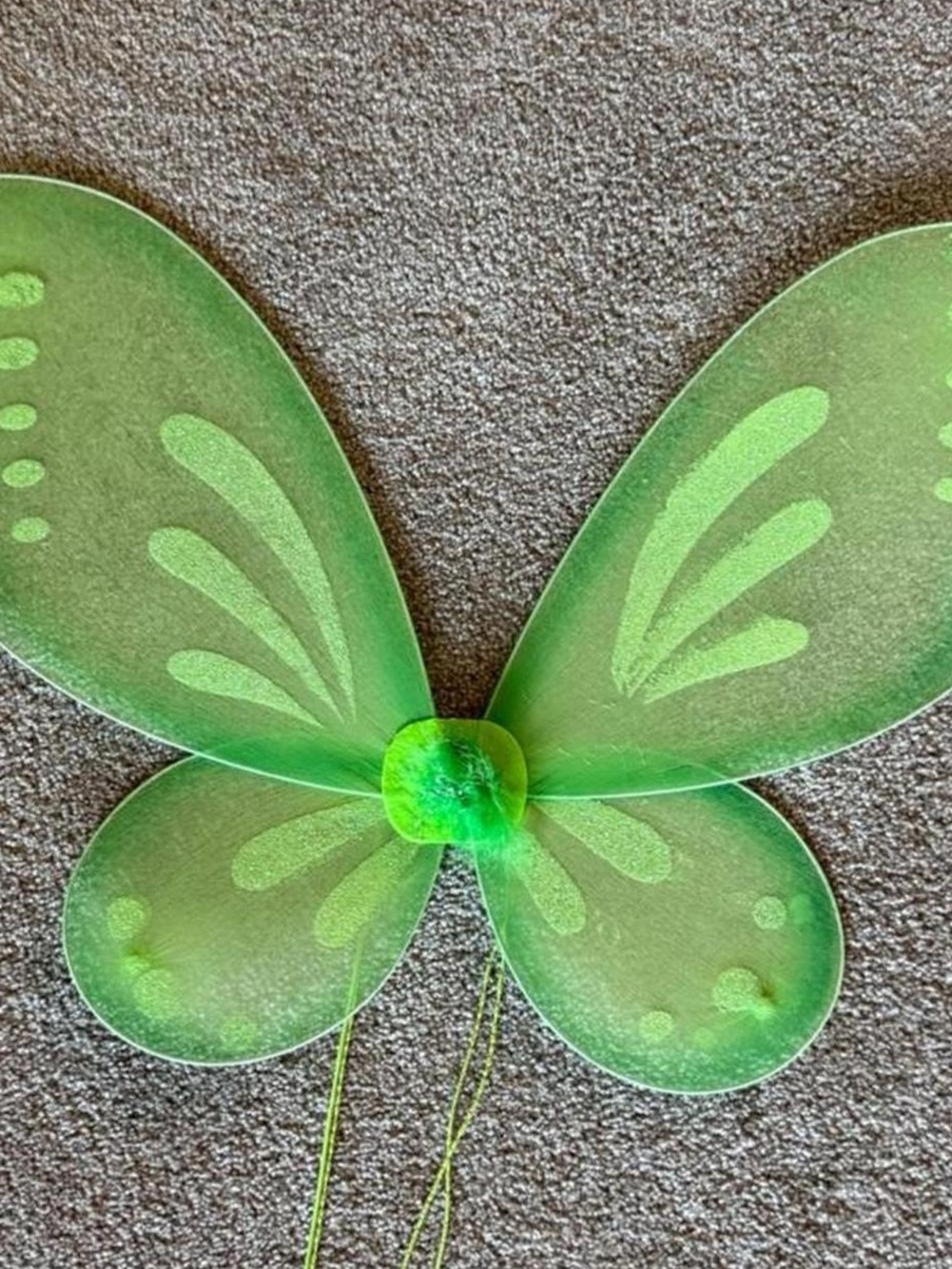 mini green fairy wings 🧚
